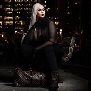 Meet your Posher, Cynthia